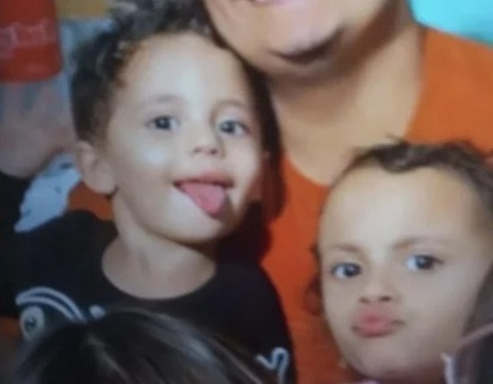 Tragédia em Ji-Paraná: duas crianças morrem carbonizadas em incêndio