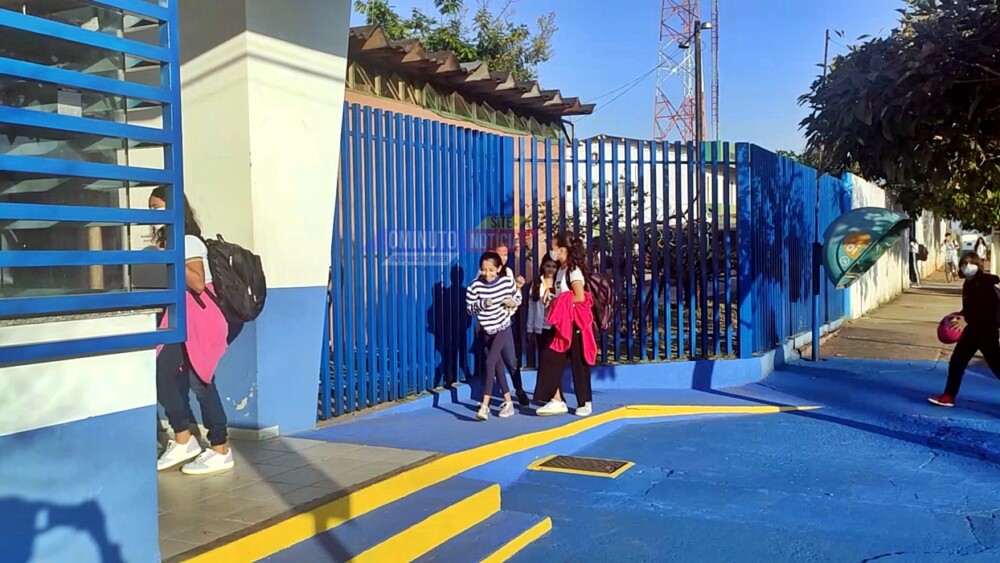 Fisioterapeuta recomenda cuidados com o peso da mochila escolar para pais e alunos em Cacoal