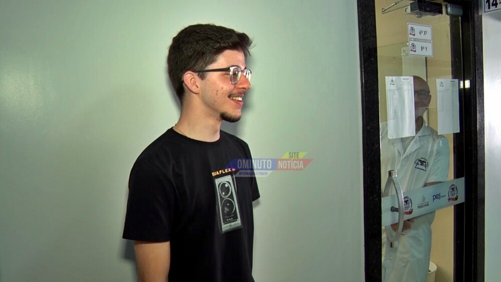 Estudante de 17 anos da Escola Daniel Berg em Cacoal, gabarita matemática no Enem