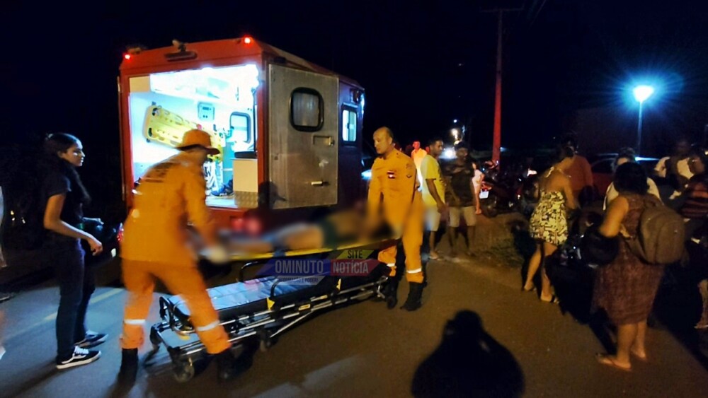 Colisão de motocicletas na Rodovia do Café provoca ferimentos em três pessoas