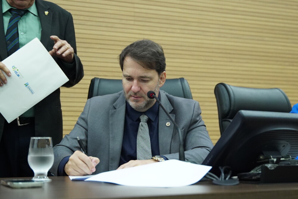 Presidente da Assembleia Legislativa solicita manutenção da RO-140 em Cacaulândia