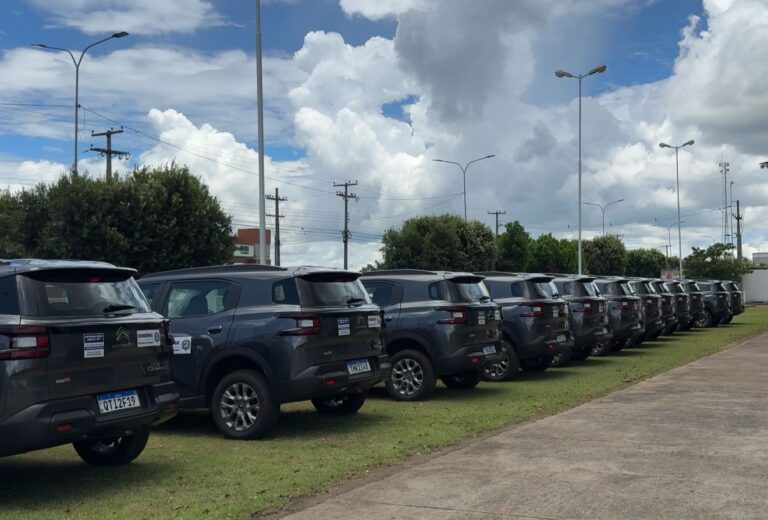 Governo de RO paga mais de R$ 4 milhões e garante compra de 38 veículos para atividades das Apaes no estado