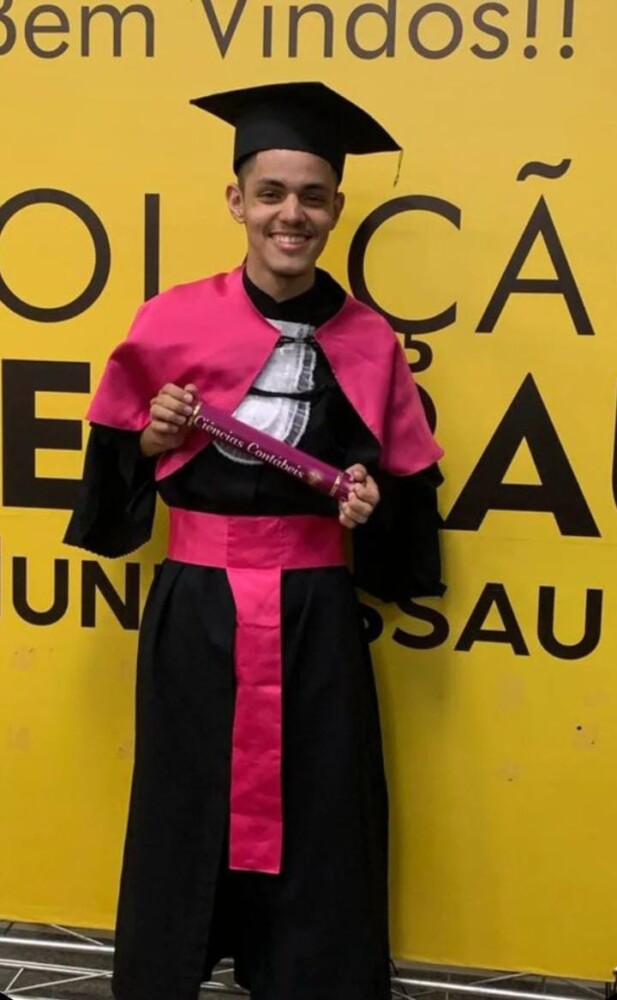 Morre jovem vítima de acidente na rotatória da avenida Belo Horizonte em Cacoal, na sexta-feira, 7 de março