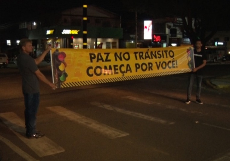 SEMTTRAN realiza campanha de conscientização no trânsito de Cacoal