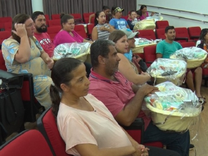 Programa Mamãe Cheguei Entrega Kits em Cacoal