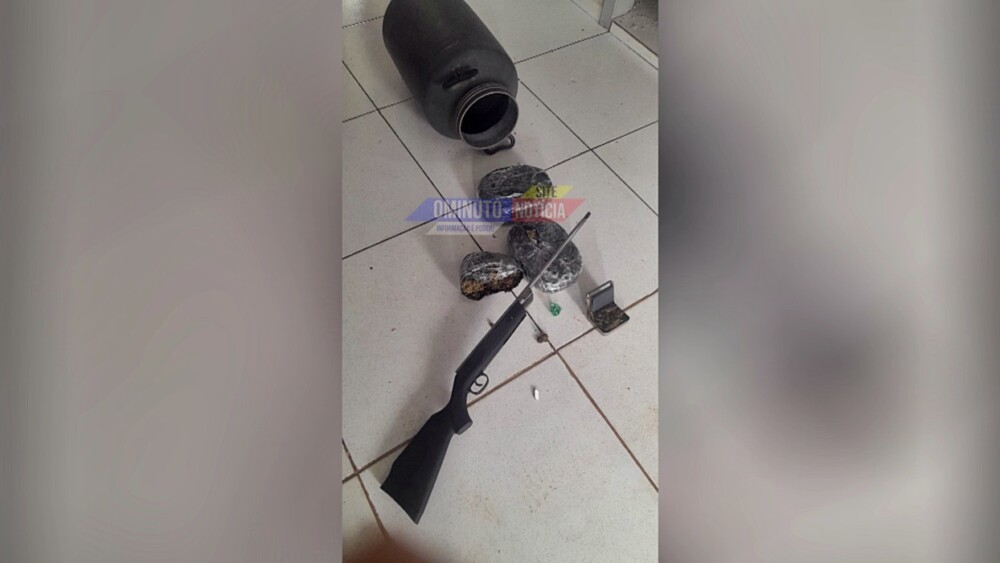 Quatro homens entre 21 e 34 anos, são presos com drogas e arma de fogo no Bela Vista em Cacoal, RO
