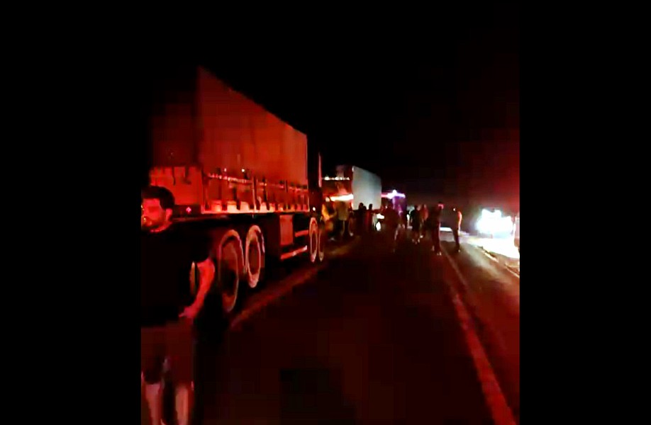 Quatro pessoas ficaram feridas no acidente na BR-364 entre Jaru e Ariquemes