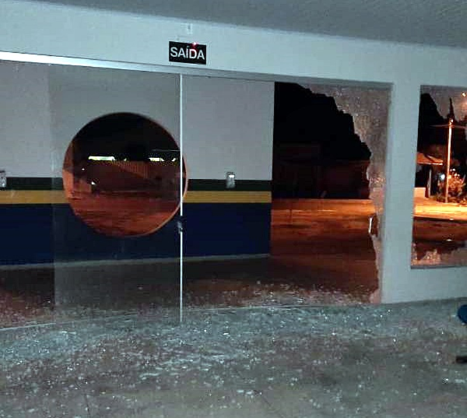 Vândalo depreda UBS do Hernandes Gonçalves, em Presidente Médici, RO