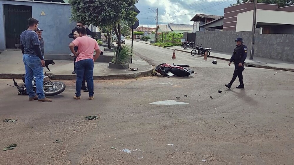 Duas pessoas ficam feridas após colisão entre motos no bairro Vista Alegre em Cacoal