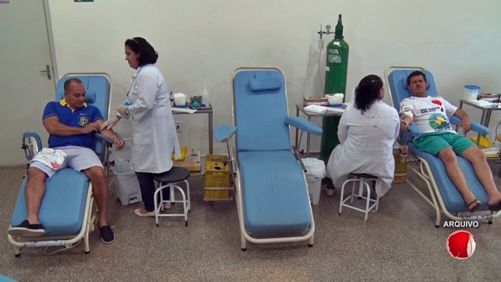 Fhemeron realiza coleta de sangue externa em Pimenta Bueno