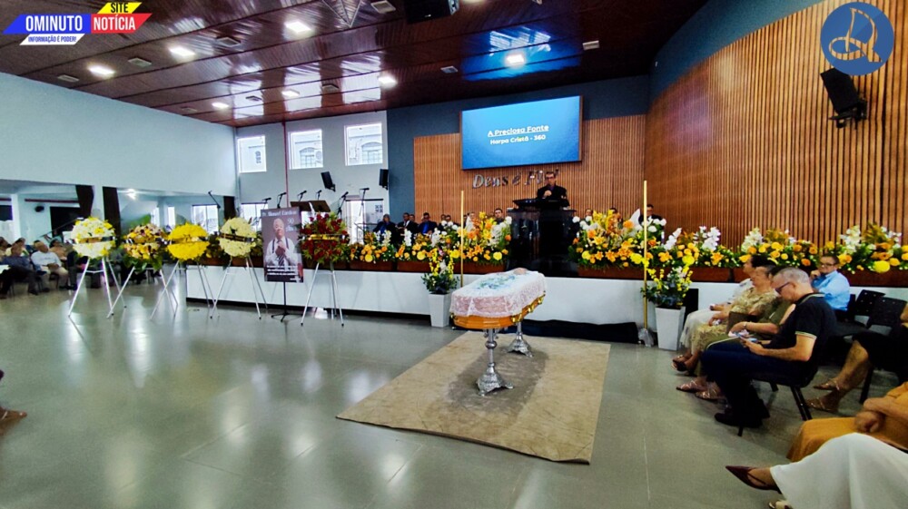 Sepultamento do pastor Manoel Cardoso é acompanhado por milhares de jaruenses neste ´Sábado de Aleluias'