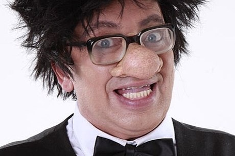 (Vídeo) Policia Militar barra show do humorista Santos, da Turma do Ratinho, em Candeias do Jamari, RO