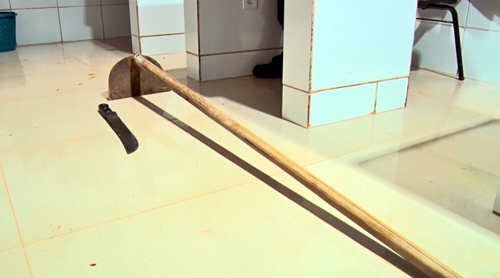 Cachaçada, droga, facão e enxada! Homem ameaça colega de trabalho e o próprio pai em Cacoal