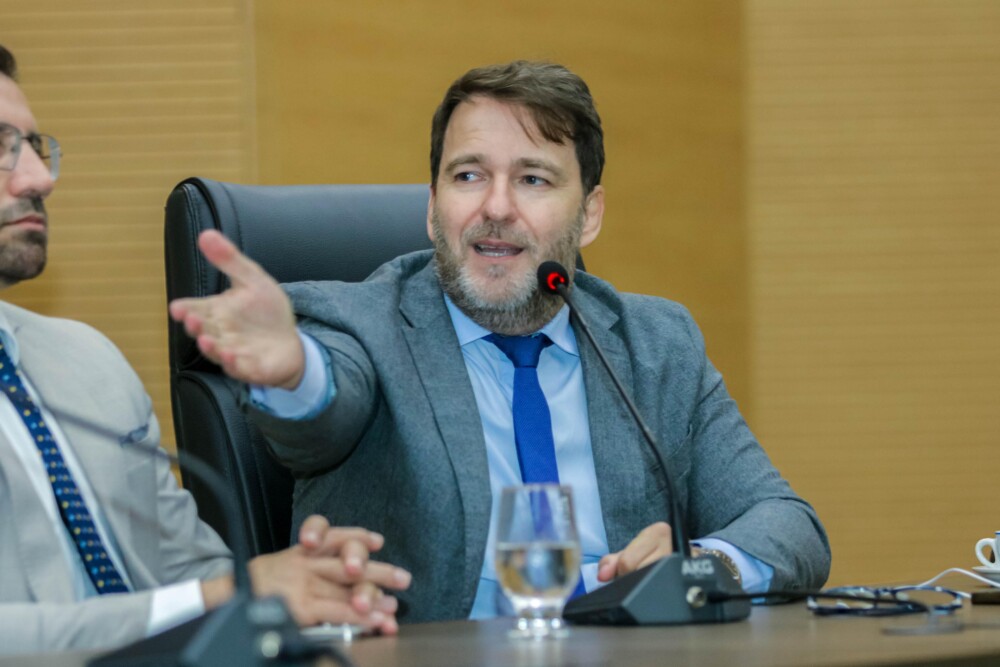 Deputado Alex Redano solicita recuperação urgente da RO-457, no trecho entre a BR-421 e a RO-459, em Ariquemes