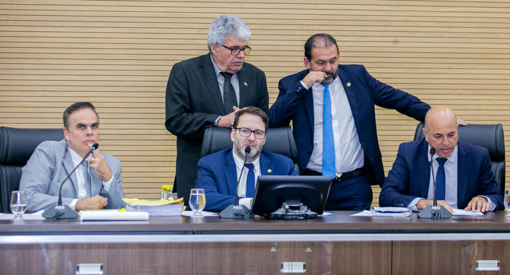 Presidente da Assembleia Legislativa, deputado Alex Redano, solicita Rondônia Cidadã para o condomínio pró-moradia Leste, em Porto Velho