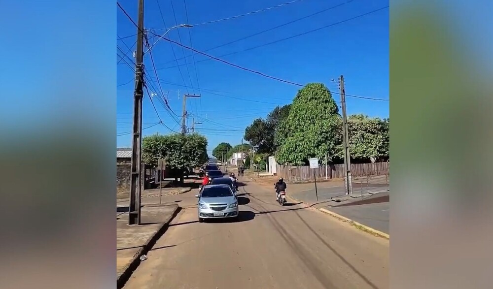Acidente de trânsito flagrado durante cortejo fúnebre em Cacoal