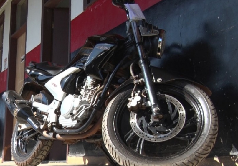 Pai entrega filho à Polícia após reconhecer motocicleta furtada