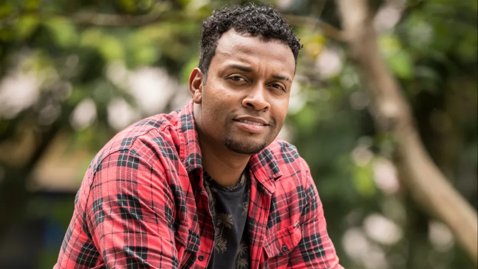 Nego Di e sócio são condenados a mais de 11 anos de prisão por golpes com loja virtual