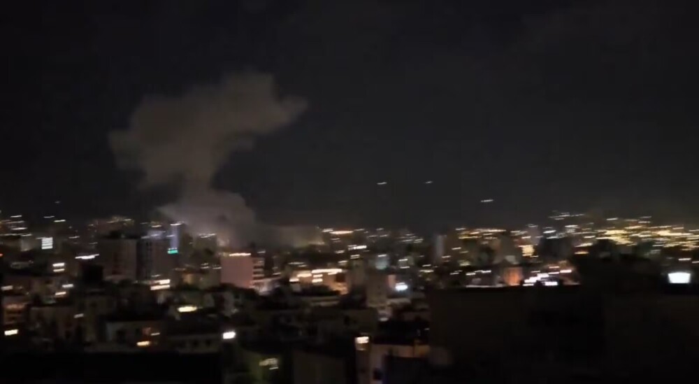 Israel bombardeia Irã e fecha espaço aéreo