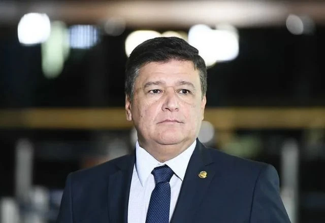 Comitiva de políticos brasileiros em Israel será escoltado até a Jordânia, diz senador