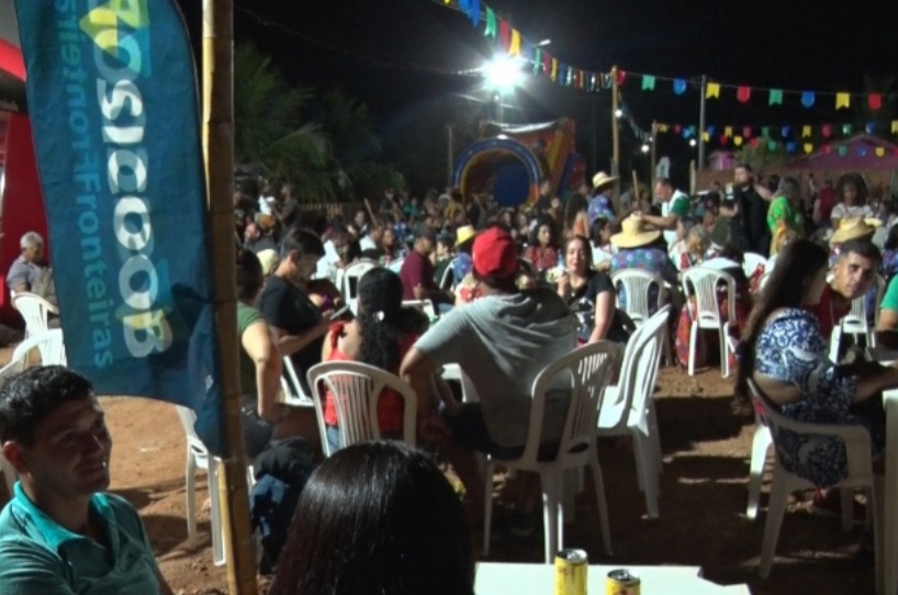 Arraiá do Ribeiro agita o Canelinha com a presença de autoridades e celebração da tradição junina