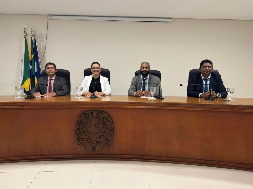 Jaru: Câmara Municipal elege nova Mesa Diretora para o biênio 2025/2026