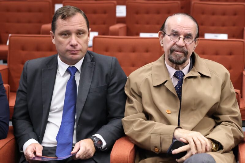 Cid diz que defesa de Bolsonaro tentou acessar dados sigilosos de colaboração premiada