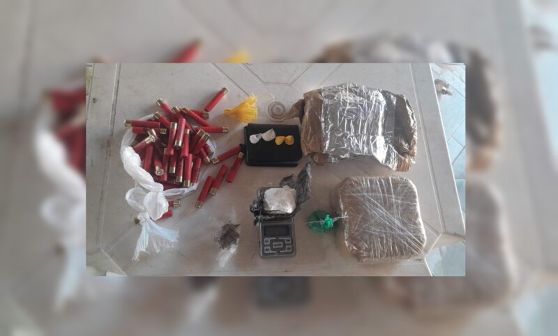 Mais de 6 kg de maconha são apreendidos durante ação da PM no bairro Brizon, em Cacoal