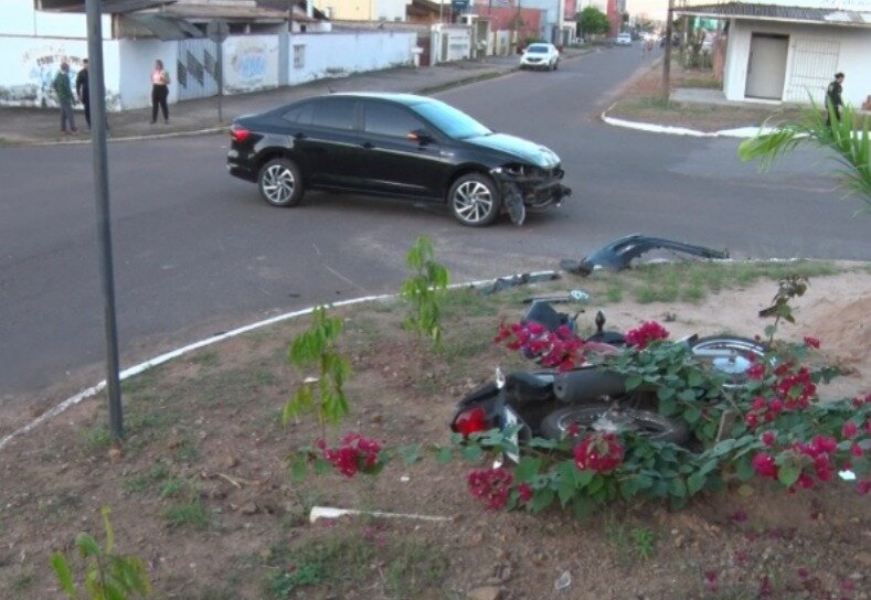 Acidente em Cacoal deixa motociclista ferido no Bairro Jardim Clodoaldo