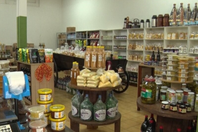 Onda de frio impulsiona vendas de vinho e chimarrão em Cacoal