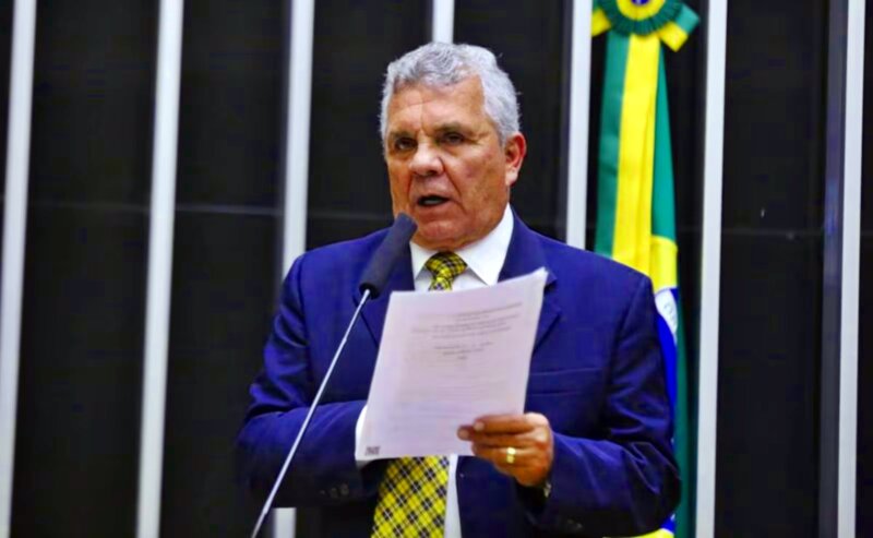 Câmara aprova projeto que endurece pena para condenados por crimes hediondos