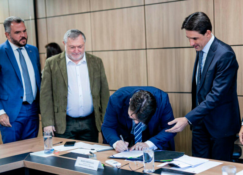 Autorização para licitação do aeroporto de Ji-Paraná é formalizada entre governos Federal e Estadual