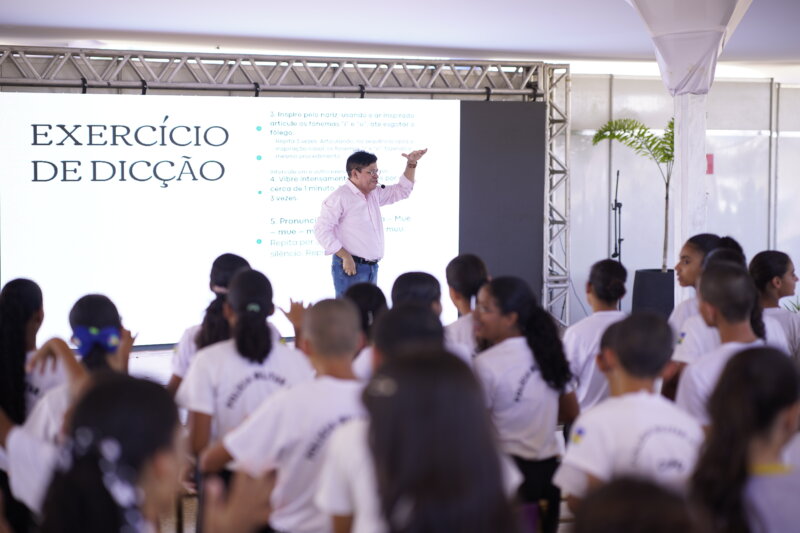 Capacitações em oratória e gestão patrimonial encerram atividades da Escola do Legislativo em Buritis