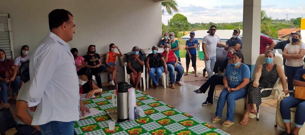 Prefeito se reúne com secretário de saúde e servidores, para discutir melhorias na saúde de Alvorada d’Oeste, RO