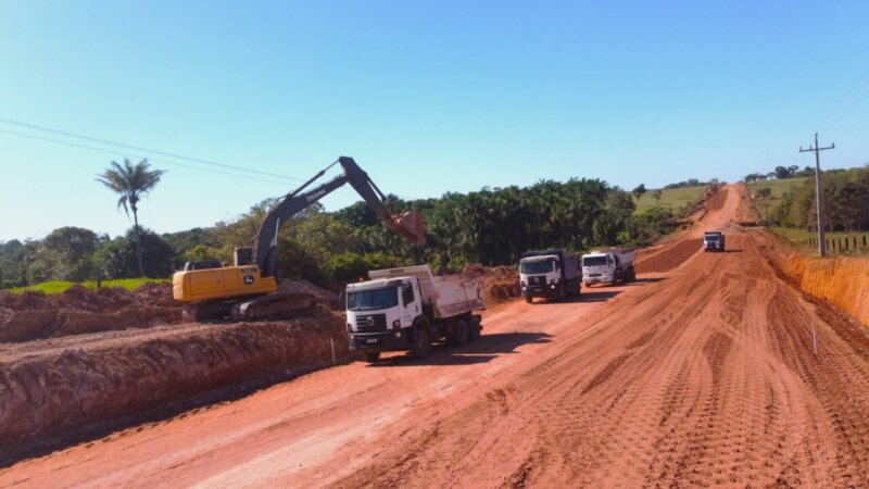 Rodovia 133, conhecida como estrada do calcário, tem melhorias em 10 quilômetros de estrada em Espigão