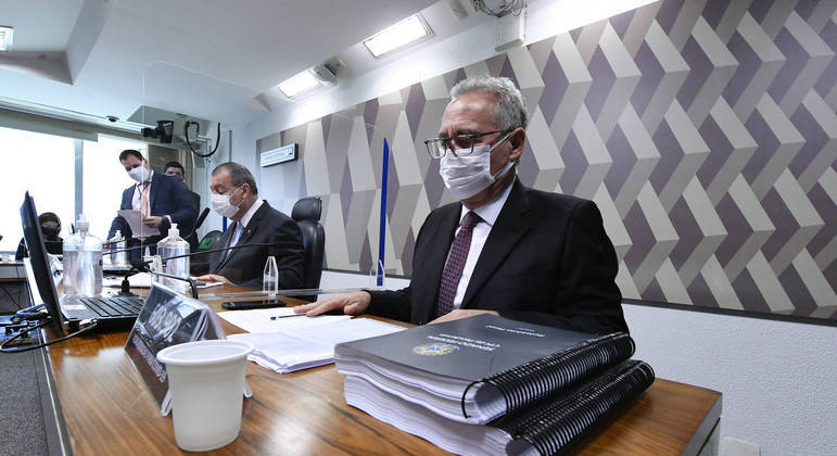 Senadores votam relatório da CPI da Covid nesta terça-feira