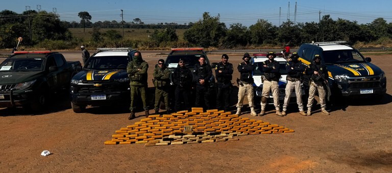 PRF prende dupla por tráfico de drogas após perseguição na BR-364, em Porto Velho