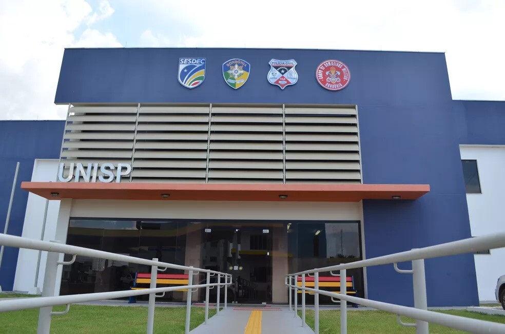 Mulher é espancada e tem perna quebrada no meio da rua em Vilhena