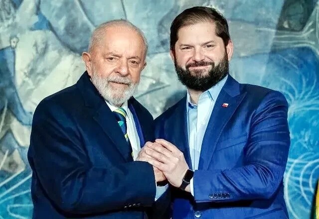 Em meio à crise com Trump, Lula viaja ao Chile para discutir democracia com presidentes