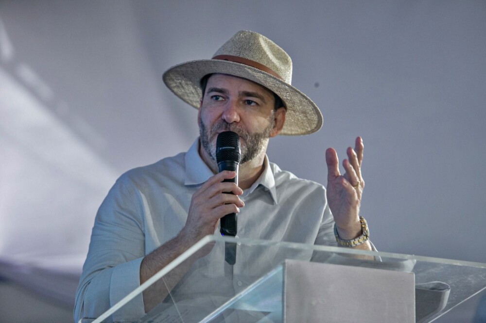 Deputado Alex Redano destaca importância da Agroshow 2025 e parceria com a Elero para o desenvolvimento de Rondônia