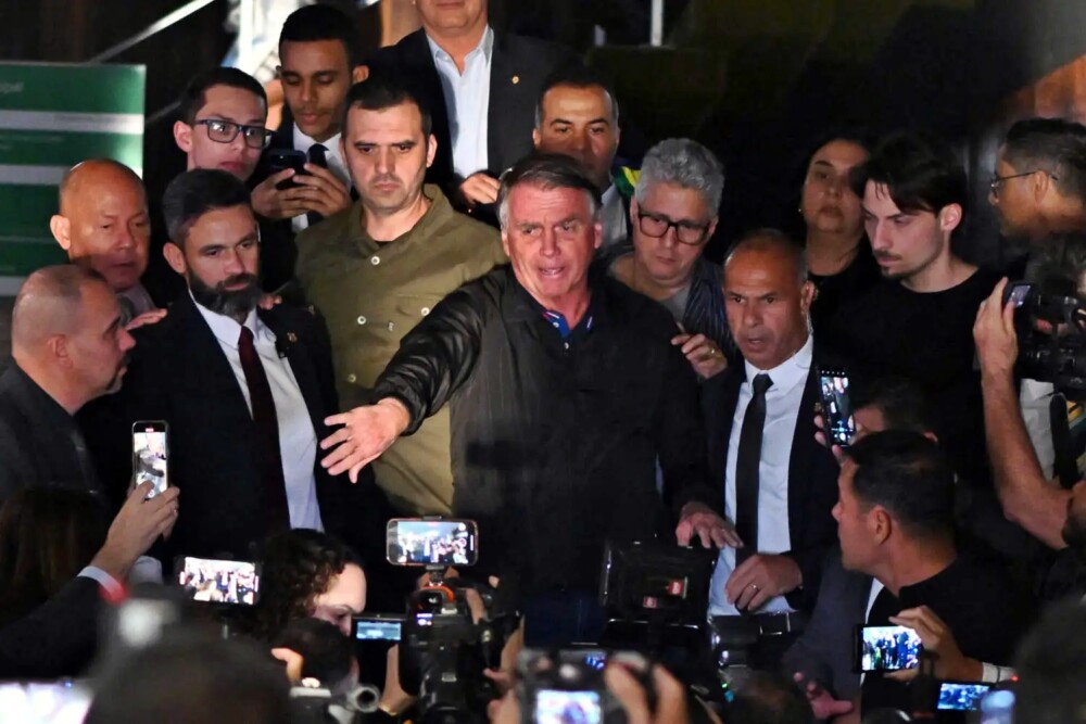 Decisão de Moraes sobre entrevistas de Bolsonaro viola liberdade de expressão e de imprensa