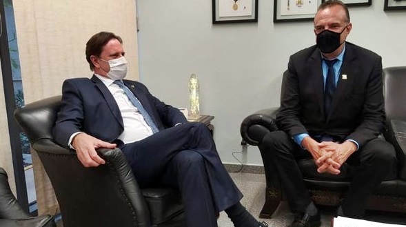 Prefeito de Alvorada Vanderlei Tecchio visita congressistas em Brasília e aloca recursos para o município