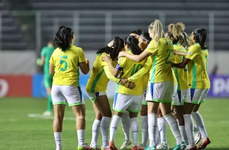 Brasil goleia Paraguai e já está na semifinal da Copa América feminina