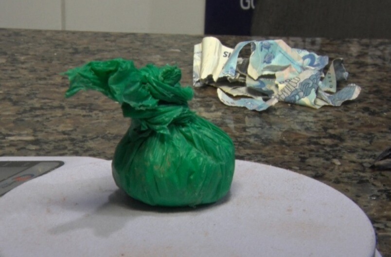 Operação policial em Cacoal leva três suspeitos à delegacia por tráfico de drogas