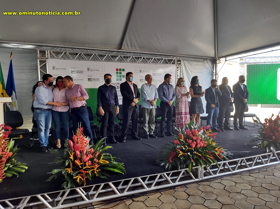 Ministro da educação Milton Ribeiro e diversas autoridades, prestigiam inauguração de Clínica Veterinária no Campus do IFRO-Jaru