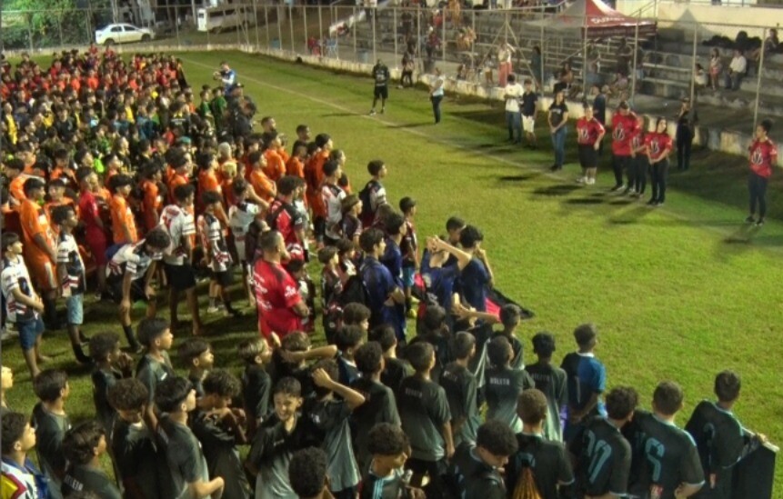FLACUP 2025: Estádio Aglair Tonelli vira palco de emoções com abertura da copa