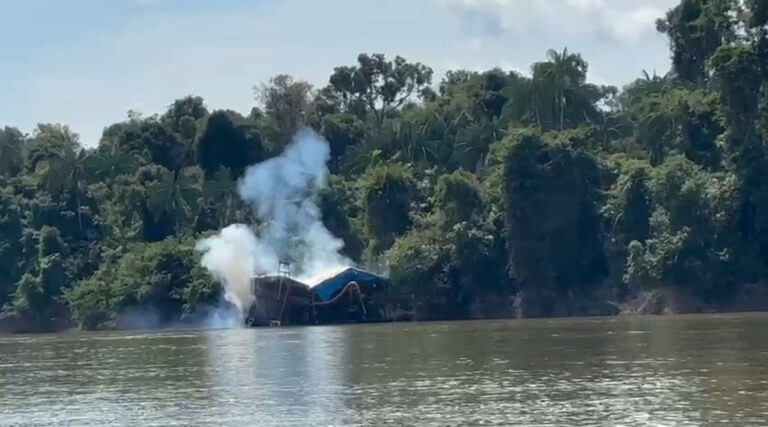 PF, ICMBio e Funai desmantelam garimpo ilegal em leitos de rios da Amazônia
