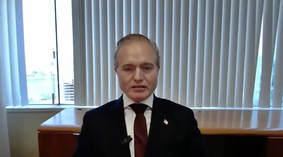 Advogado de Trump sobre Moraes: “Pessoa descontrolada, juiz que age de forma tirânica”