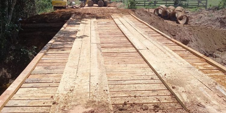 Ponte na Linha 628 fica pronta nesta semana, após trabalho da Seminfran