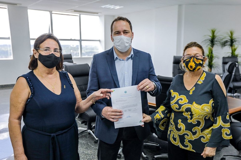 Apae de Ariquemes recebe R$ 135 mil do presidente Alex Redano